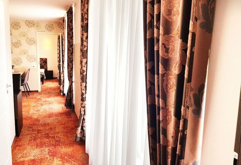 آپارتمان لوکس 1 خوابه, Vivulskis Apart