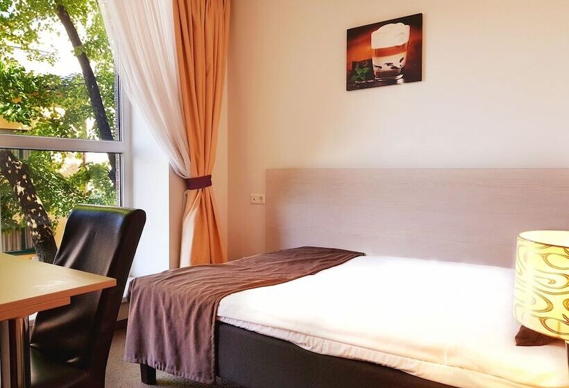 اتاق اکونومی, Vivulskis Apart