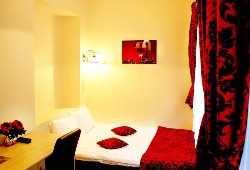 اتاق اکونومی, Vivulskis Apart