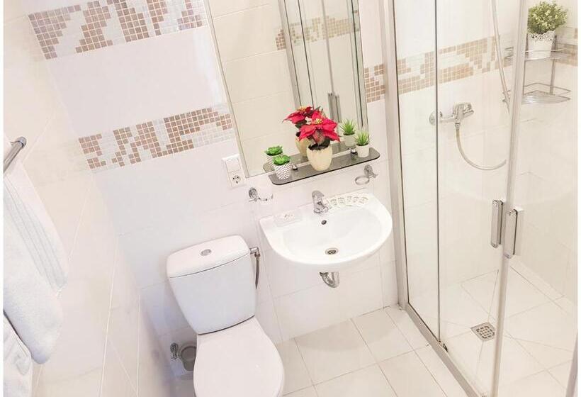 آپارتمان خانوادگی, Vivulskis Apart