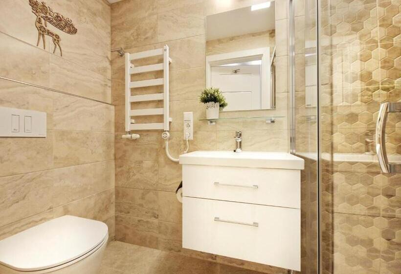 استودیوی سوپریور, Vivulskis Apart