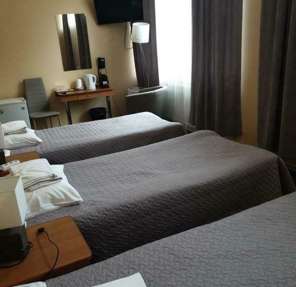 اتاق استاندارد سه نفره, Yes