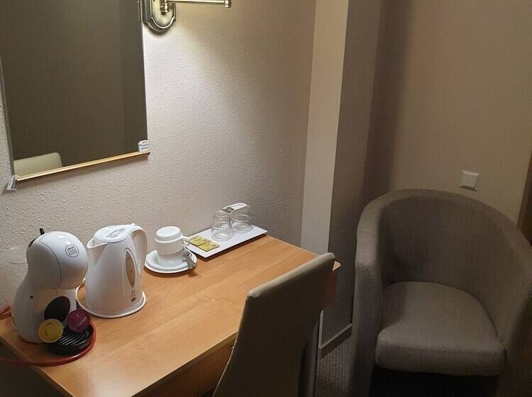 اتاق استاندارد, Yes