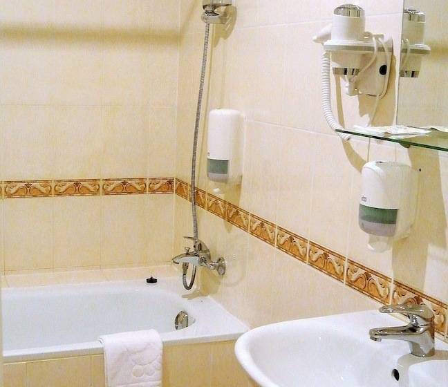 اتاق استاندارد, Yes