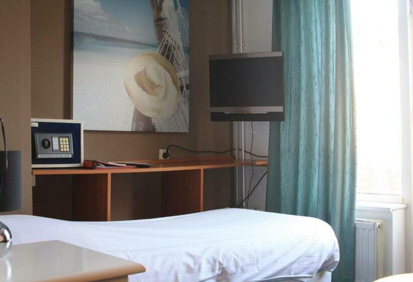 스탠다드 싱글 룸, Zee En Duin