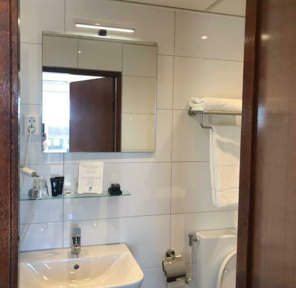 스탠다드 싱글 룸, Zee En Duin