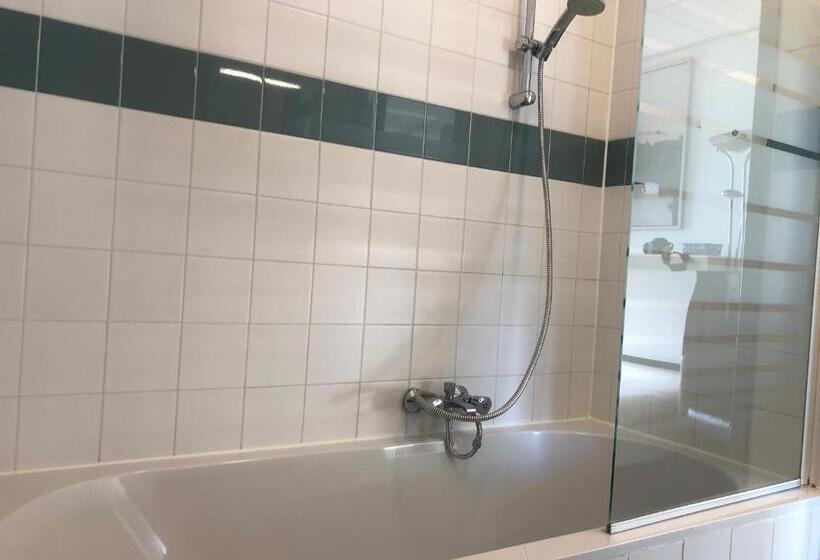 스탠다드 트리플 룸, Zee En Duin