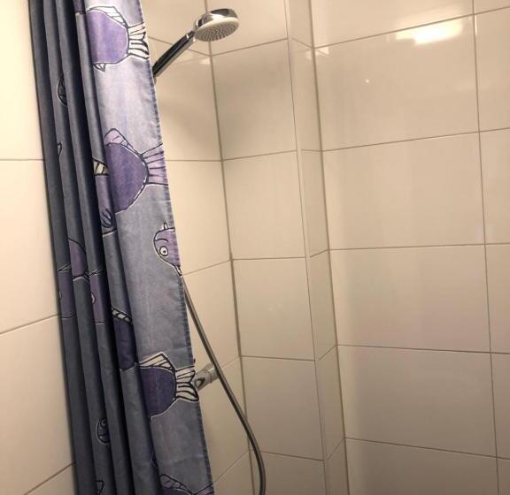 기본룸, Zee En Duin