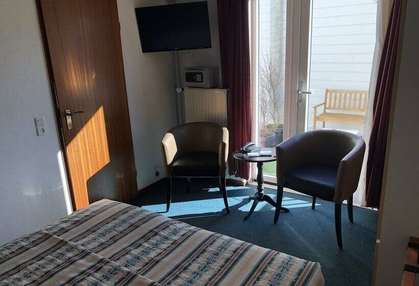 스탠다드 룸, Zee En Duin