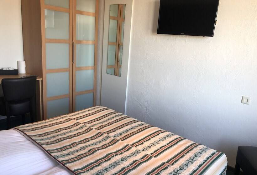 기본룸, Zee En Duin