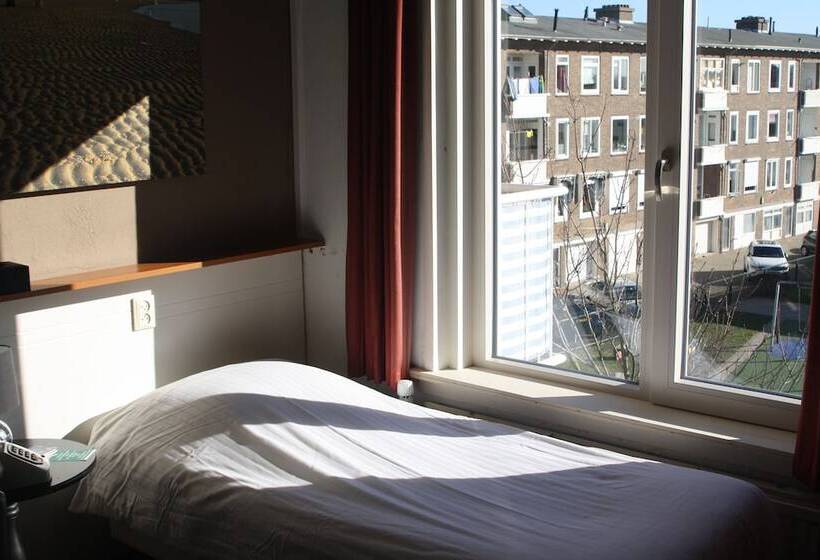 스탠다드 싱글 룸, Zee En Duin