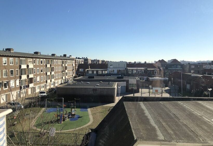 스탠다드 싱글 룸, Zee En Duin