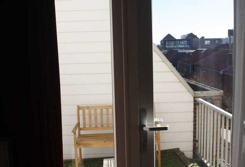 스탠다드 룸, Zee En Duin