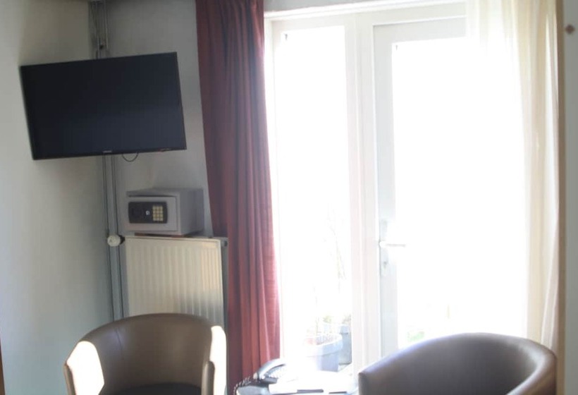 스탠다드 룸, Zee En Duin