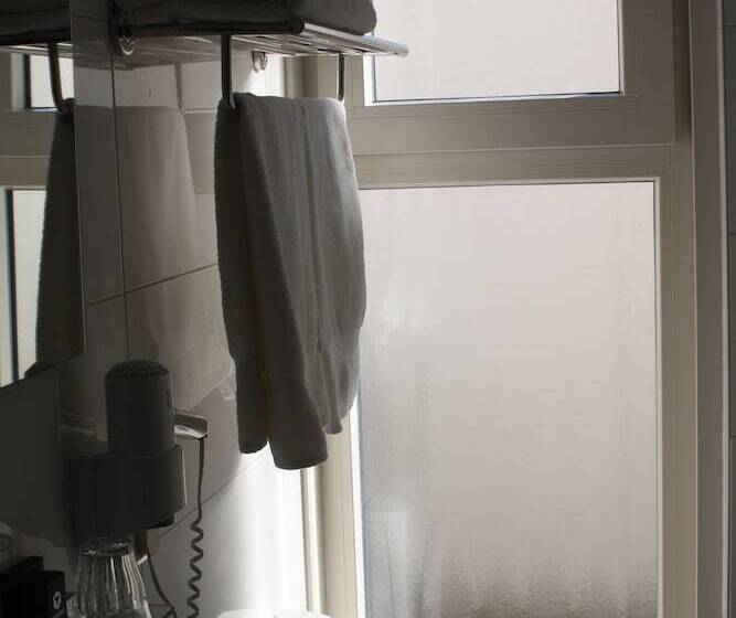 스탠다드 룸, Zee En Duin