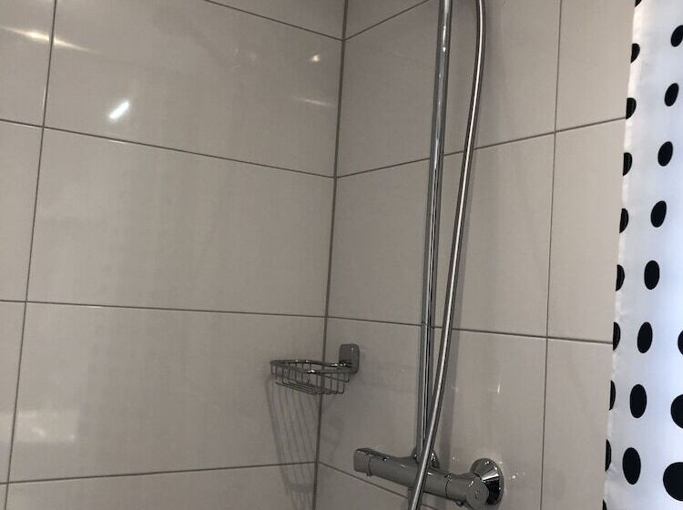 스탠다드 싱글 룸, Zee En Duin