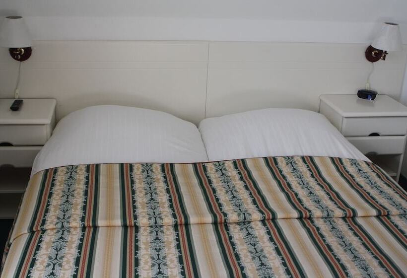 스탠다드 트리플 룸, Zee En Duin