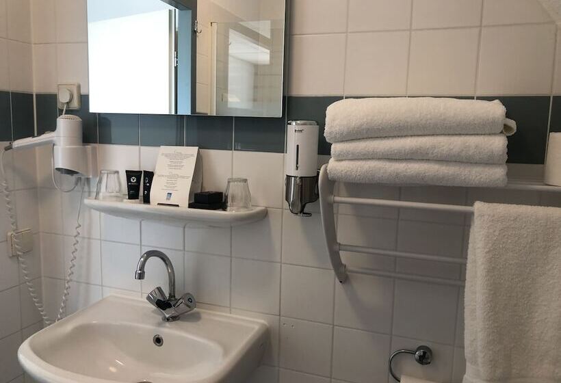 스탠다드 트리플 룸, Zee En Duin