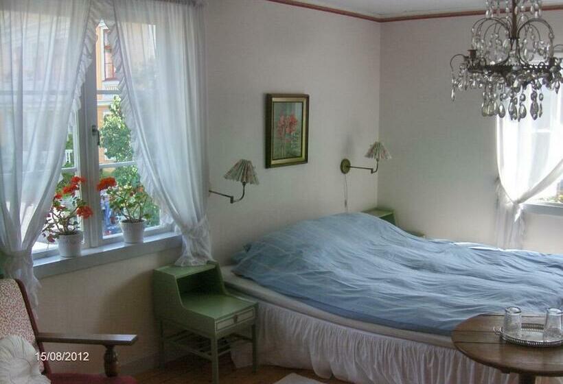 חדר סטנדרט חדר אמבטיה משותף, Mälby Säteri B&b