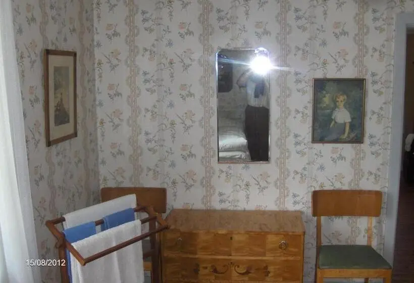 浴室共有スタンダード４人用ルーム, Mälby Säteri B&b