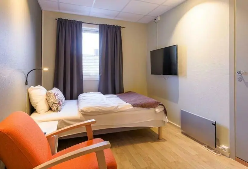 اتاق استاندارد یک نفره, Corner Hotell
