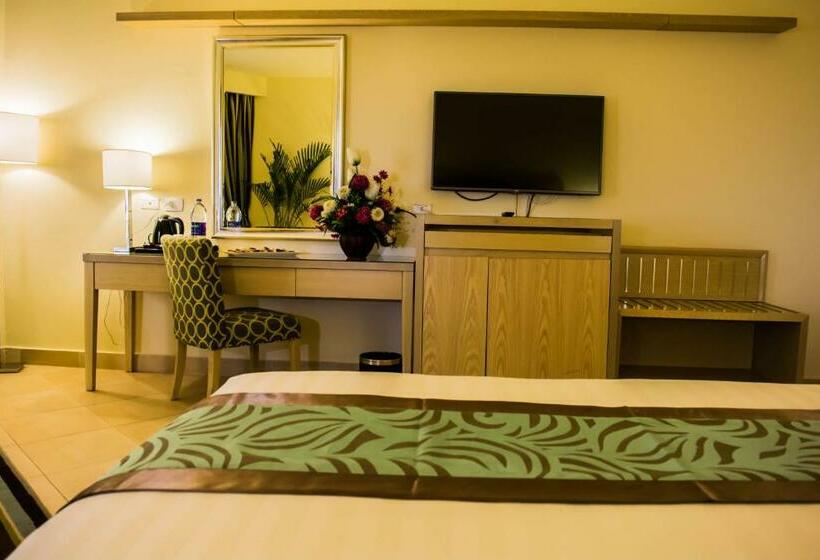 اتاق استاندارد با تخت بزرگ, Tolip Taba Resort And Spa