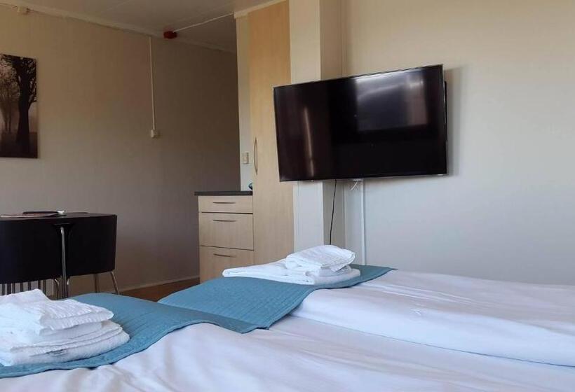 스탠다드 트리플 룸, Sandmoen Bed & Breakfast, Free Parking