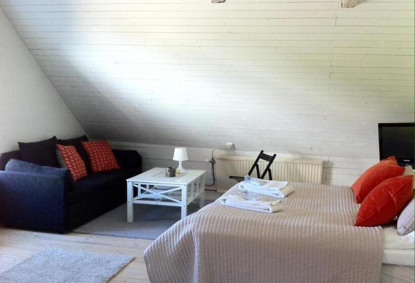 庭の見える1ベッドルームアパートメント, Svabesholms Kungsgårds B&b Och Pensionat Stenshuvud