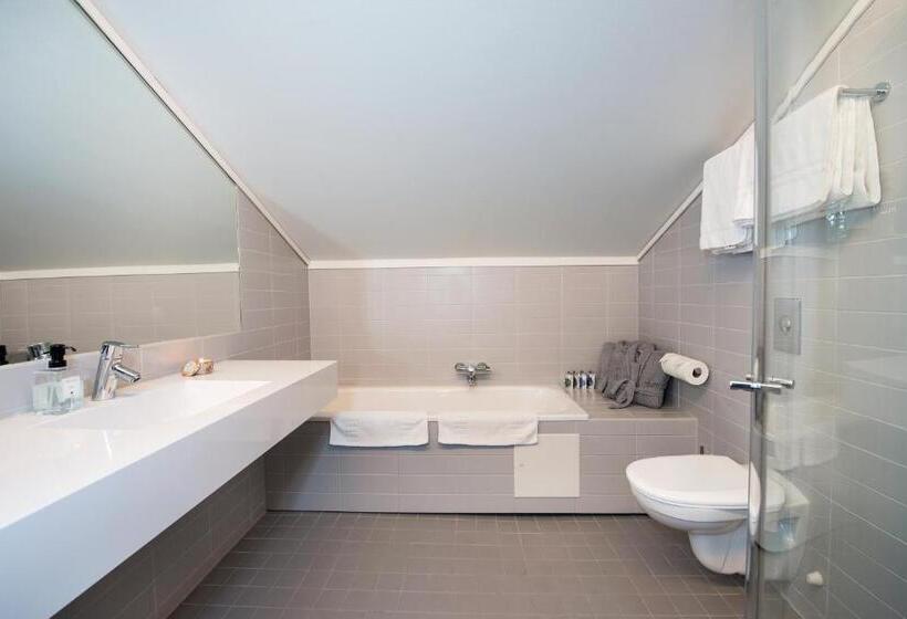 سوییت لوکس, Svalbard Hotell | Polfareren