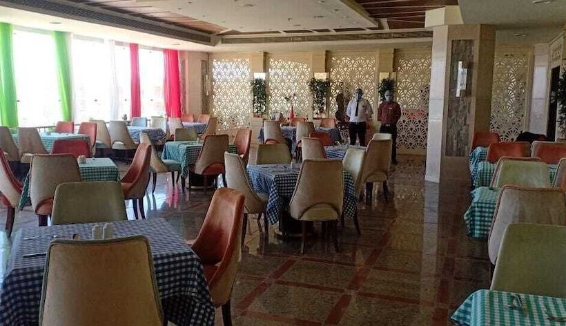 غرفة قياسية ذات إطلالة, Tolip Taba Resort And Spa