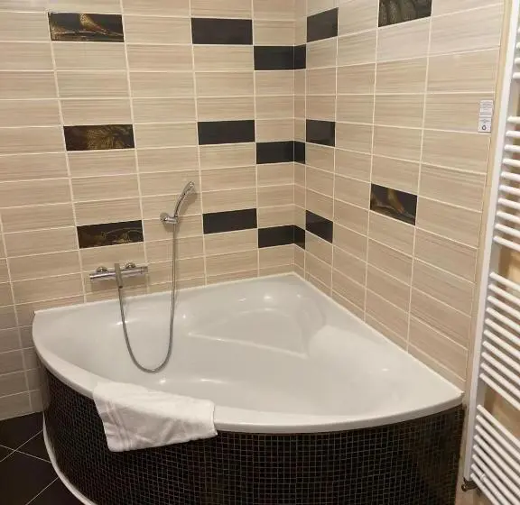 Huoneisto 2 Makuuhuonetta, Wellness Hotel Beethoven