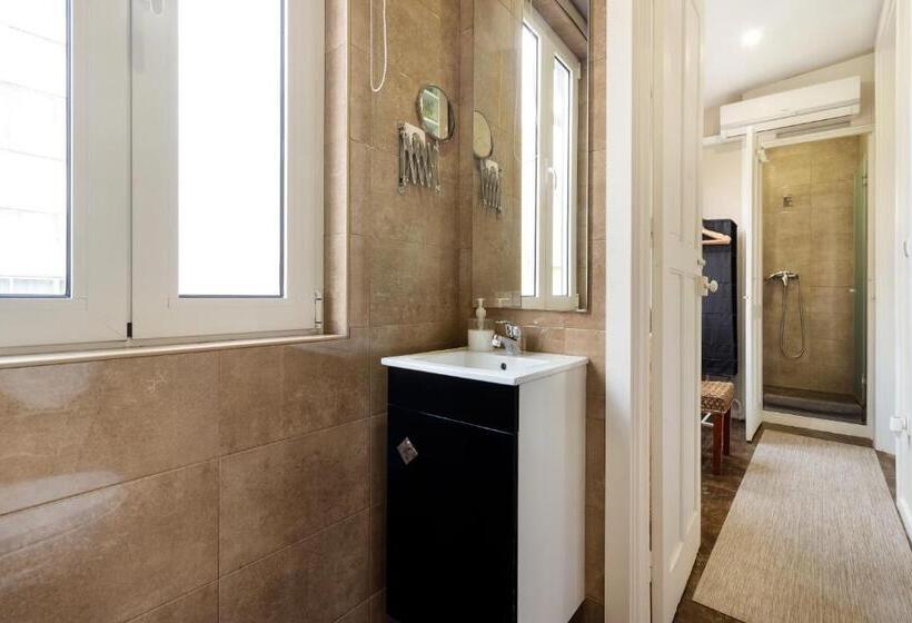 패밀리 스위트, Fishtail Sea House