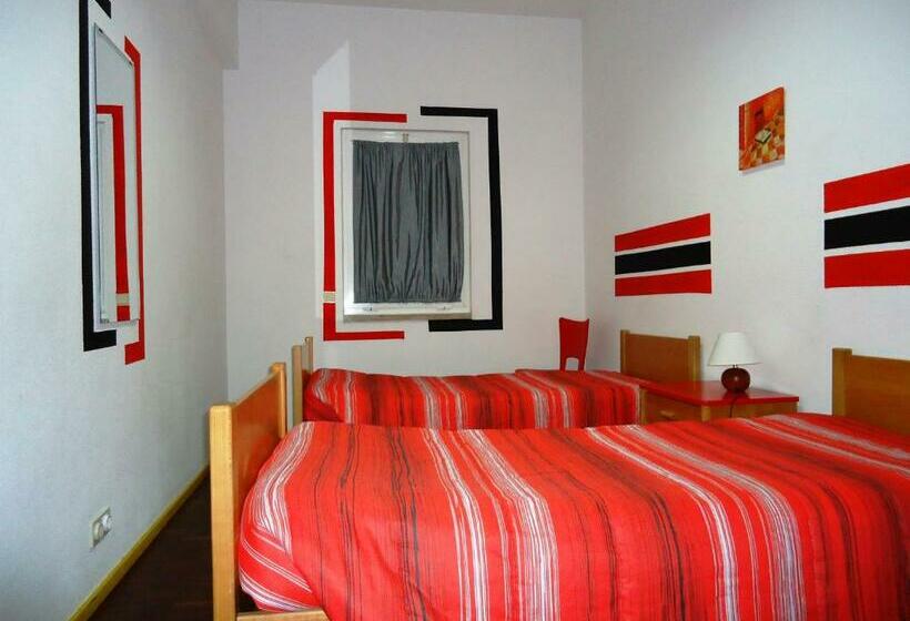 バス共有のスタンダードルーム, Hi Aveiro – Pousada De Juventude