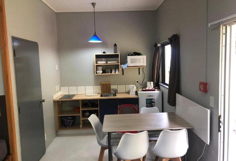 חדר משפחתי, Ivorytowers Accommodation