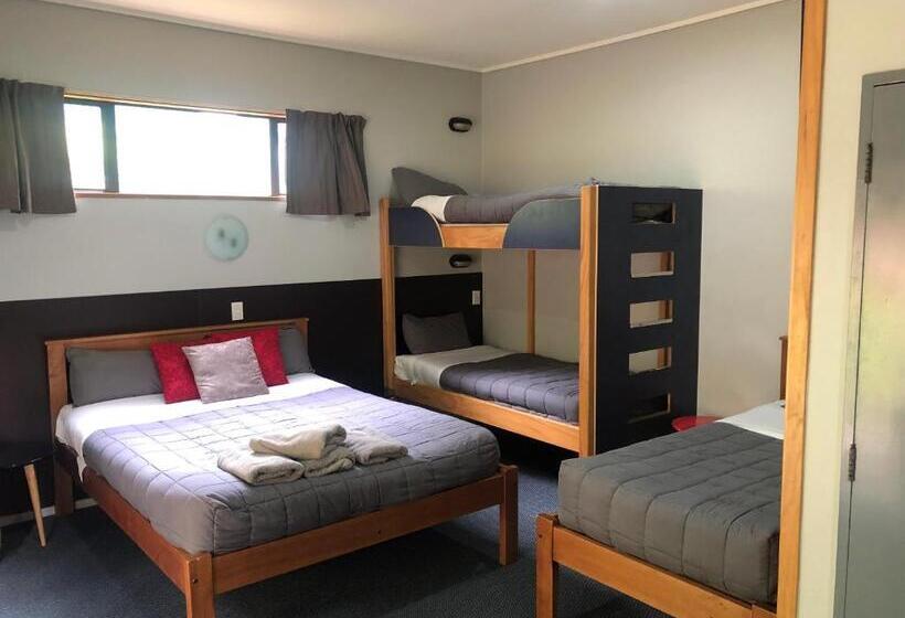 חדר משפחתי, Ivorytowers Accommodation