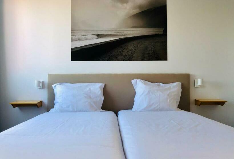 スタンダードルーム, Madeira Surf Camp