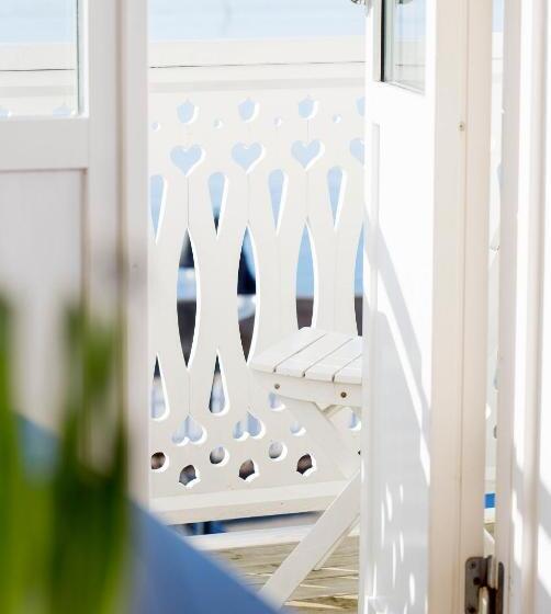 家庭间, Strandvillan Hotell Och Bed & Breakfast