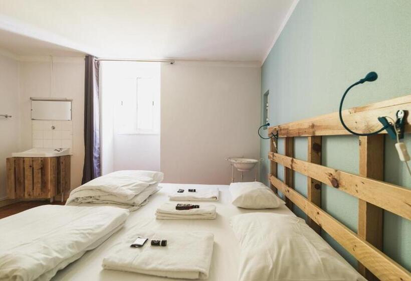 Quarto standard, WOT New Lisbon