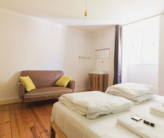 Quarto Standard Casa de Banho Partilhada, WOT New Lisbon