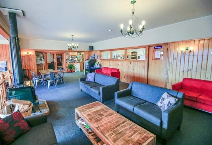 חדר סטנדרט לארבעה, Haka House Wanaka