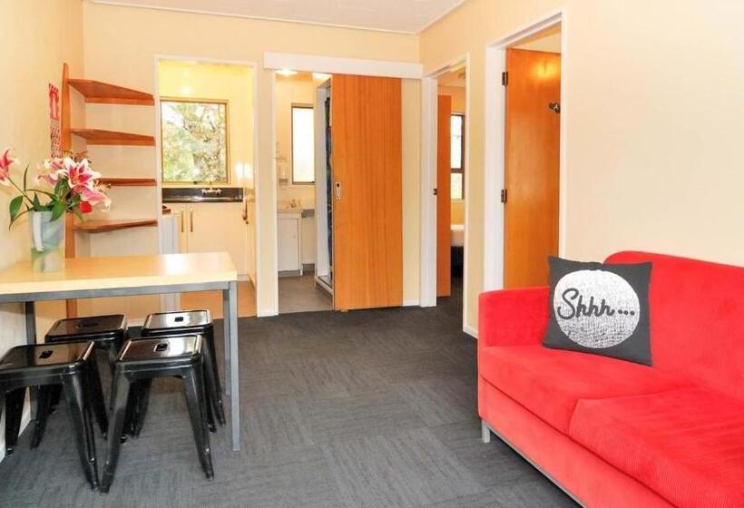 חדר סטנדרט לארבעה, Haka House Wanaka