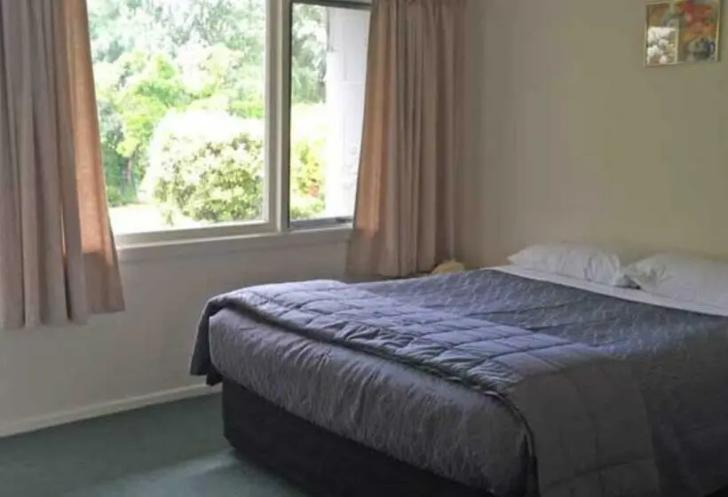 Standard-studio, Alexandra Garden Court Motel