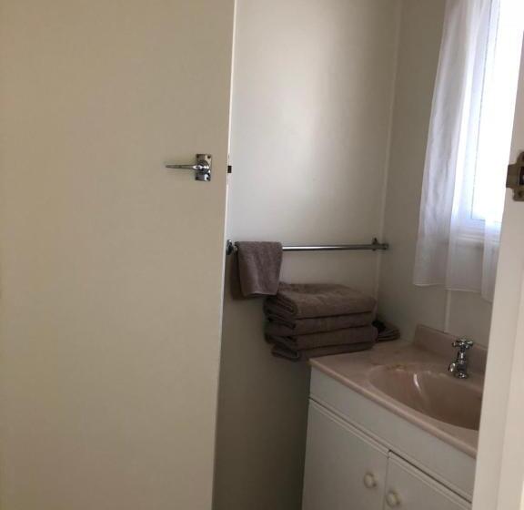 آپارتمان 2 خوابه, Alexandra Garden Court Motel