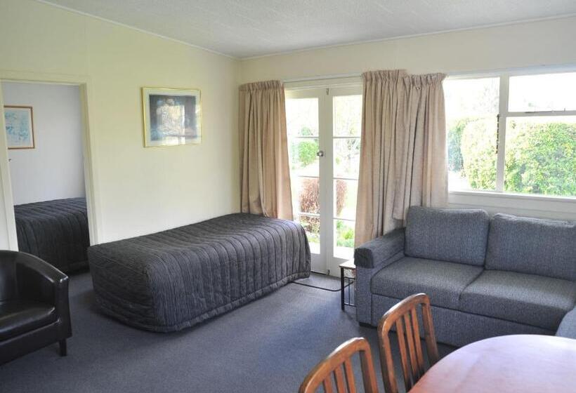 Апартаменты 2 Спальни, Alexandra Garden Court Motel