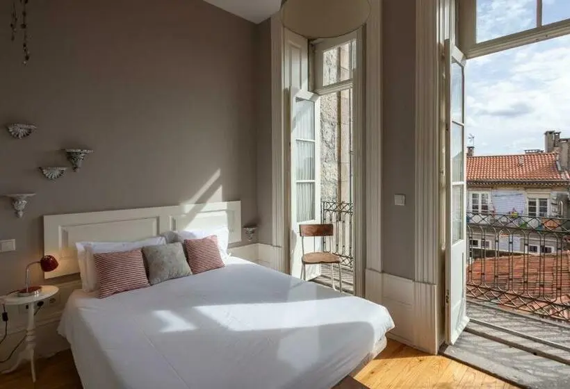 اتاق استاندارد, Being Porto Hostel