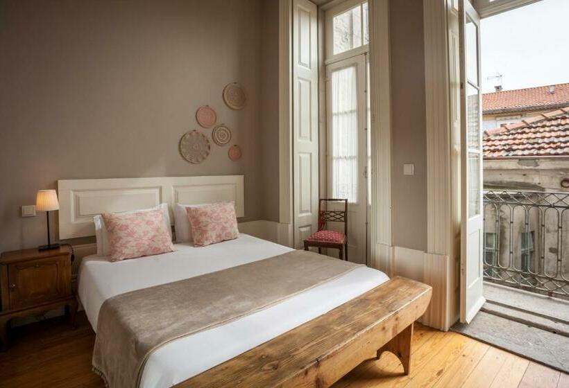 اتاق استاندارد, Being Porto Hostel