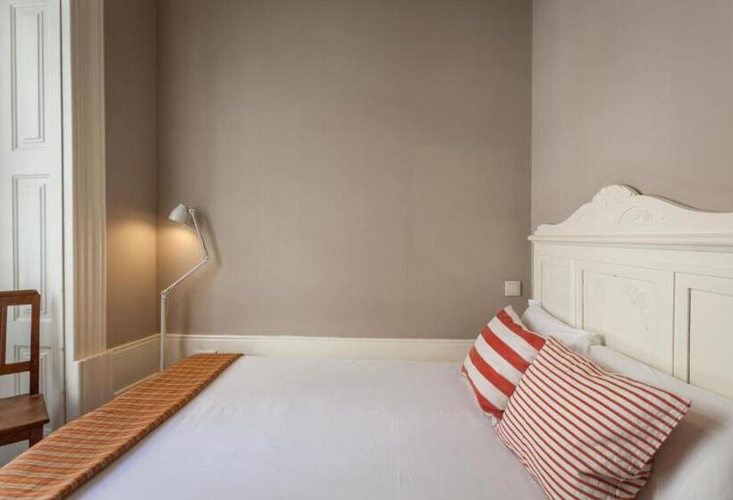 اتاق عادی, Being Porto Hostel