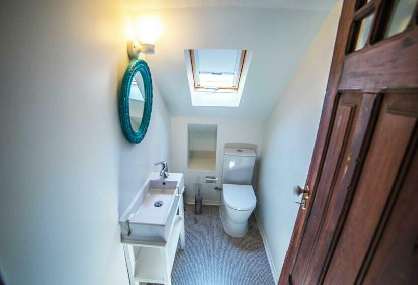 Семейный Номер, Casa Com Historia