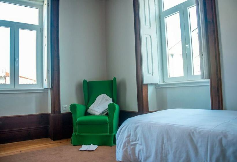 Семейный Номер, Casa Com Historia