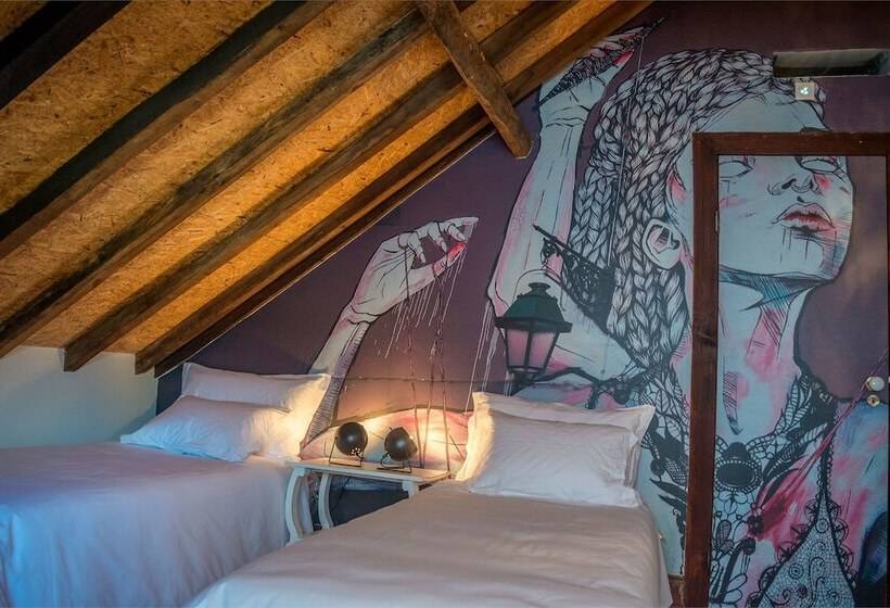 Семейный Номер, Casa Com Historia